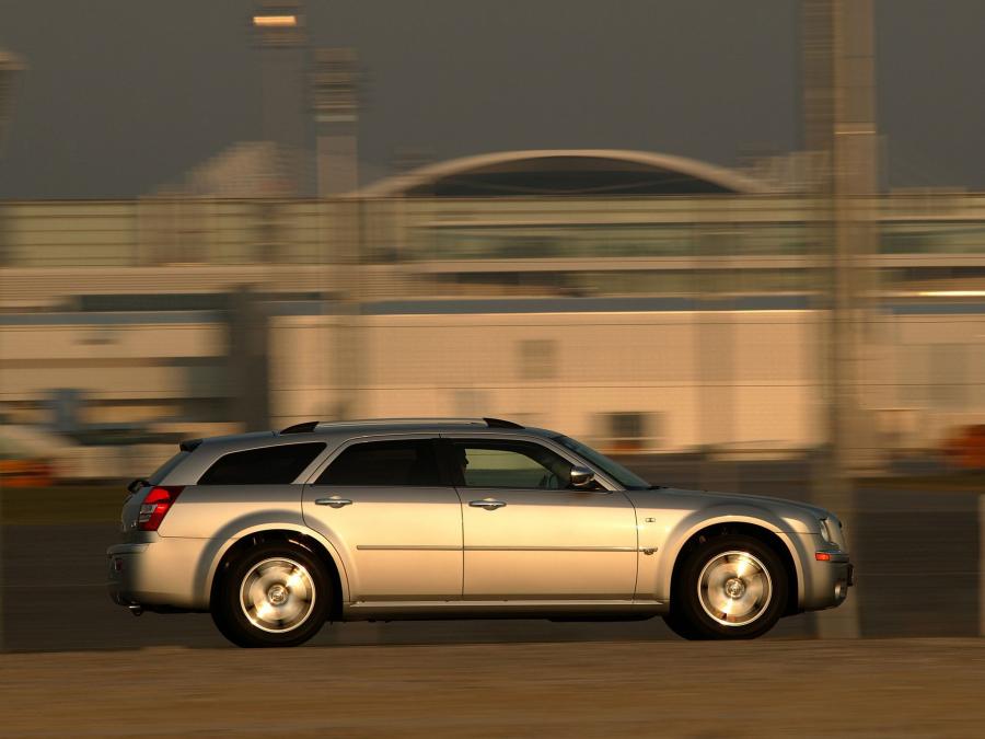  Chrysler 300C Touring 2004 года  (фото 6 из 16)